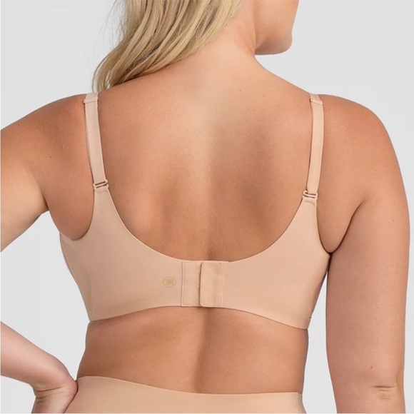 Honeylove CrossOver Bra in Sand - 38D/DD(E) - Picture 3 of 10